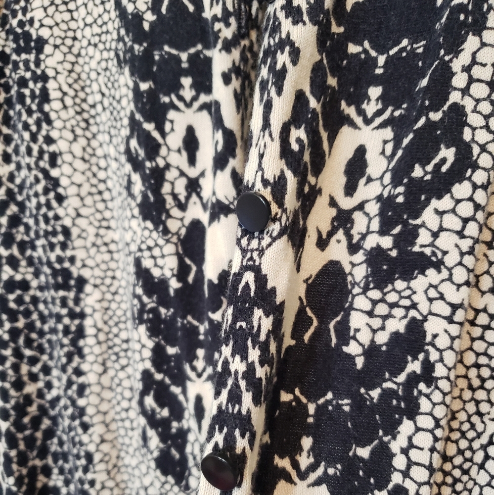 Talbots Cardigan Snakeskin Print Size Large Button Down Up Sweater Black… - Picture 10 of 12